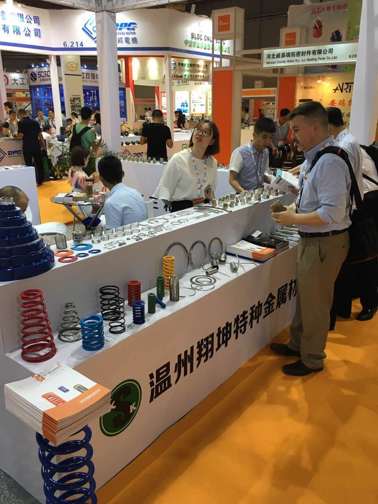三和(hé)彈簧參加上海(hai)國際泵管閥展(zhan)