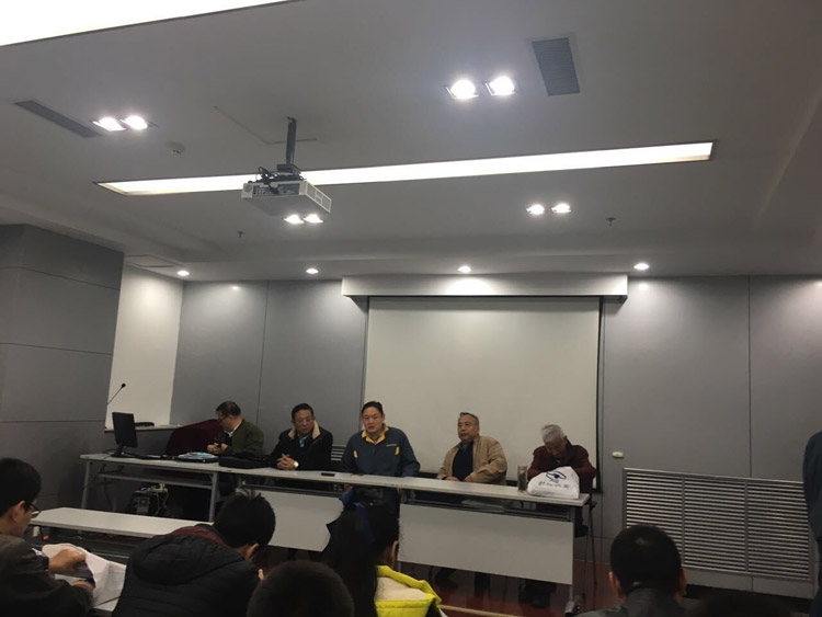 熱(re)烈祝賀首(shǒu)期彈簧檢(jiǎn)查工（高級(jí)工、技師）培(péi)訓班，順利(li)開班